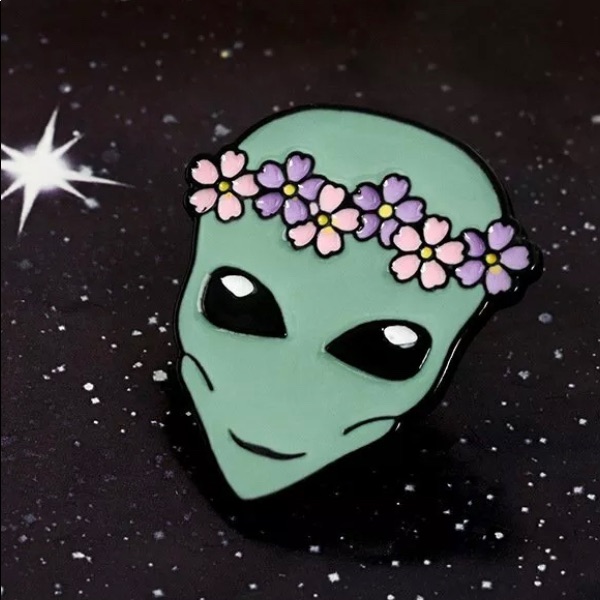 Alien Pin